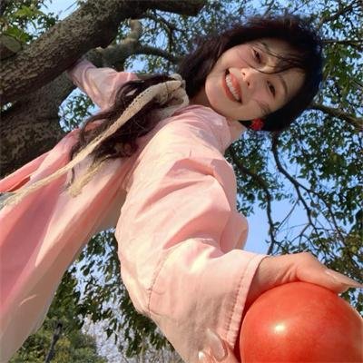 彩虹艳尽半边天